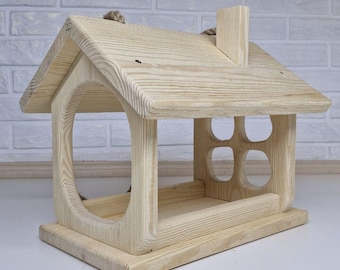 Handmade Open Wooden Bird Feeder: Natural Outdoor Garden Decor
