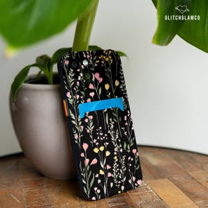 Ciemne etui na karty z motywem kwiatowym do Samsung S24 FE 5g s23 Galaxy S22 S21 S20 iPhone 16+ 15 pro max 14 iPhone 13 mini 12 xr iPhone 8 SE 2022 gl003