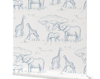 Papel pintado de animales de safari en azul y blanco estilo preppy.