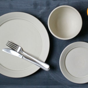 Four table dinnerware settings small bowl, side plate and dinner plate in your choice of colour image 3