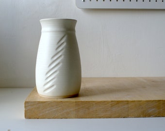 Elegant vanilla cream etched lines vase for flowers