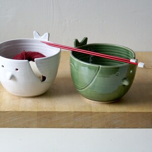 Customisable wren shaped yarn bowl for knitting and crochet projects image 8