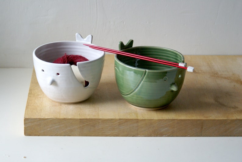 Customisable wren shaped yarn bowl for knitting and crochet projects image 8