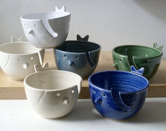 Customisable wren shaped yarn bowl for knitting and crochet projects