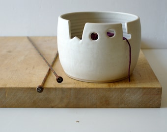 SECONDS SALE - Wool ceramic yarn bowl glazed in vanilla cream