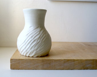 Textured stoneware vase - glazed in vanilla cream