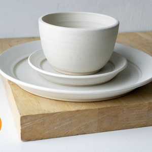 Four table dinnerware settings small bowl, side plate and dinner plate in your choice of colour image 4