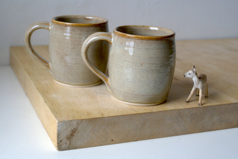 Set of two cozy stoneware pottery tea mugs glazed in glossy grey image 3