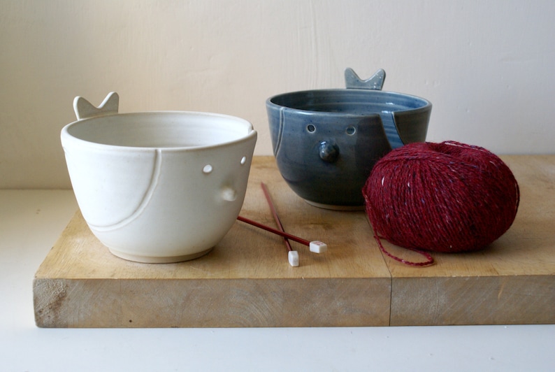 Customisable wren shaped yarn bowl for knitting and crochet projects image 5