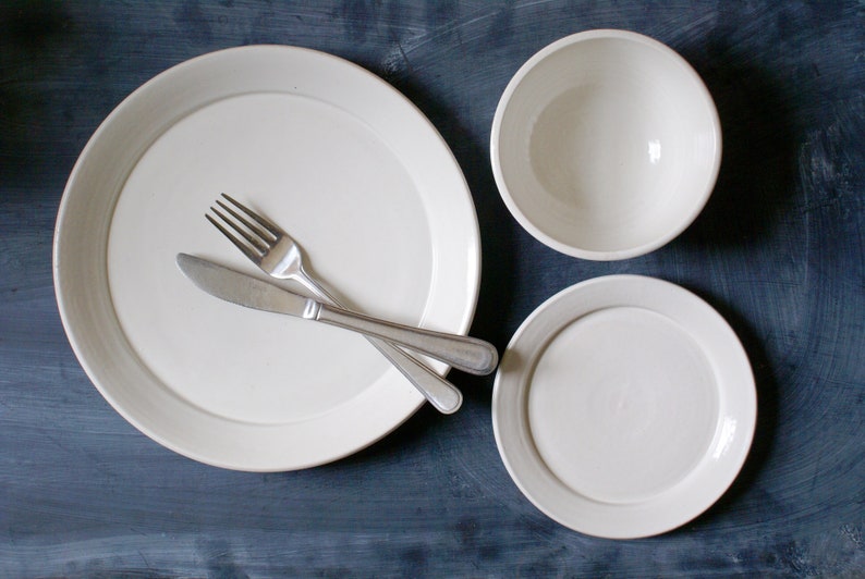Four table dinnerware settings small bowl, side plate and dinner plate in your choice of colour image 7