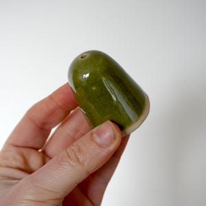 Kleiner spitzer Keramikakkordzug in Ihrer Farbwahl