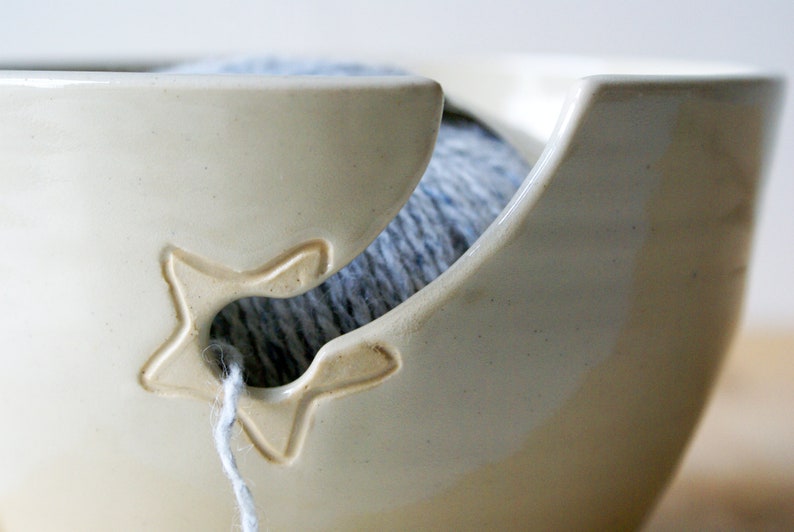 Pottery yarn bowl with little star hook, small yarn bowl for knitting customised in your choice of colour image 10