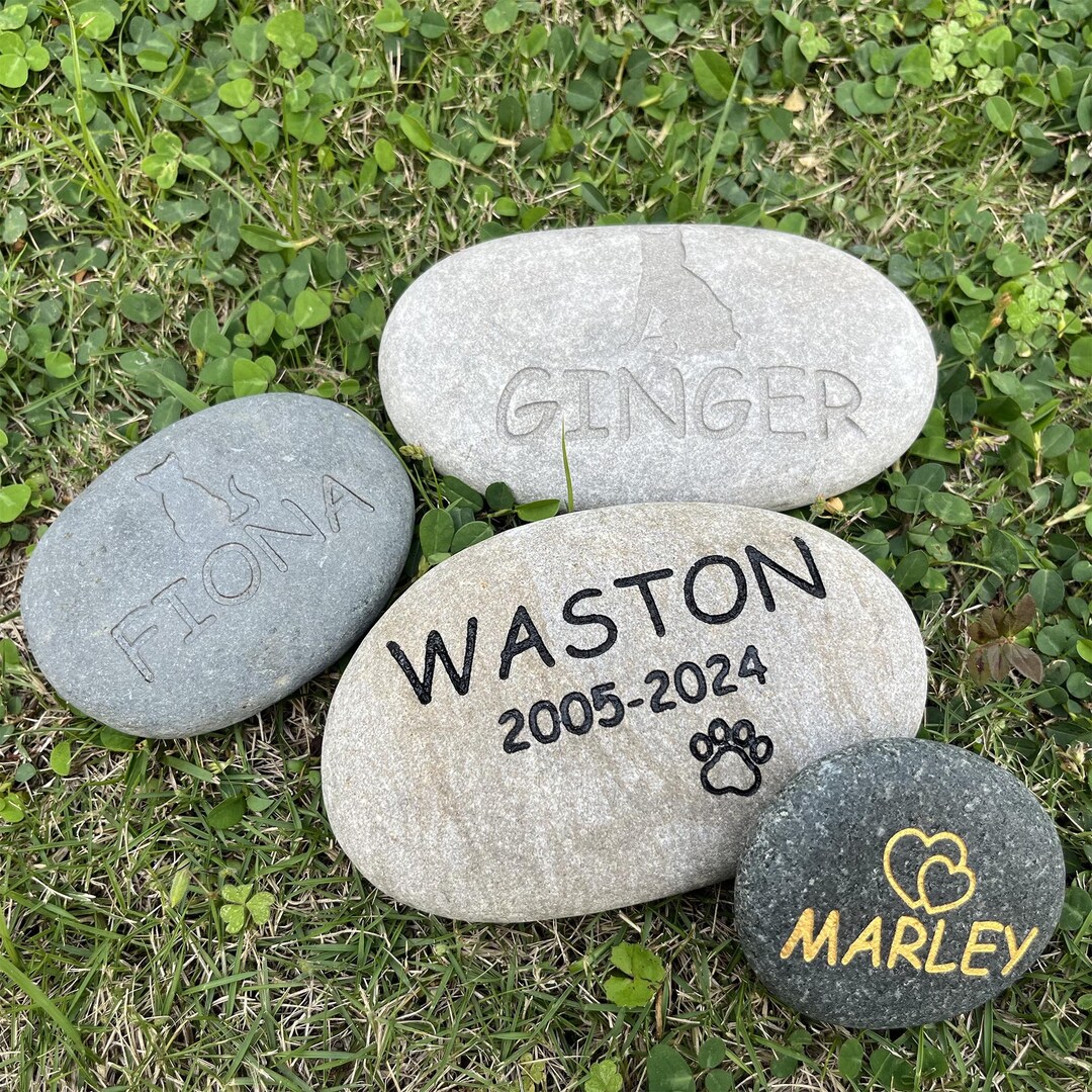 Personalized Pet Memorial Stone, Custom Dog Paw Print Memorial Pebble ...