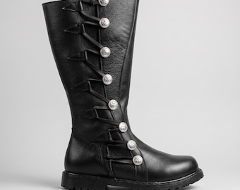 Renaissance Boots Men | Medieval Knight Boots | Black Leather Boots | LARP Boots Men | Ren Faire Boots | Livery Button Boots