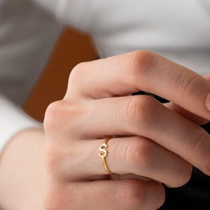 Anillo de letra ajustable en plata 925: anillo con inicial personalizado, chapado en oro, rodio y oro rosa, personalizable, perfecto para cada dedo