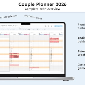 Könnte beinhalten: Ein Laptop-Bildschirm, der einen Paarplaner 2026 in Google Sheets anzeigt. Der Planer enthält Abschnitte für Feiertage, Geburtstage, Reisen und mehr. Auf dem Bildschirm steht "Couple Planner 2026 Complete Year Overview."