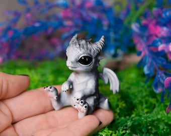 Tiny Dragon Figurine: Shiny Eyes, Dragon Lover Gift