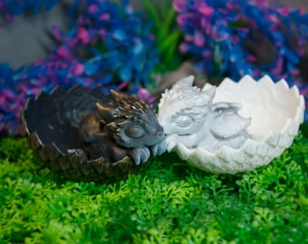 Yin Yang Dragon Figurines: Two sleeping dragons + 2 eggs