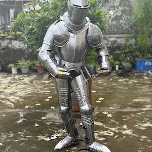 Authentic German Gothic Plate Armor – Handcrafted Polished Steel Knight Suit for LARP, Cosplay & Historical Reenactment