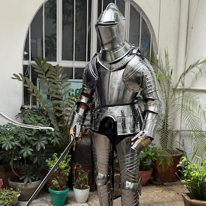 Legendary German Gothic Plate Suit – Hand-Forged Steel Knight Armor | Medieval Cosplay & LARP Reenactment Gear