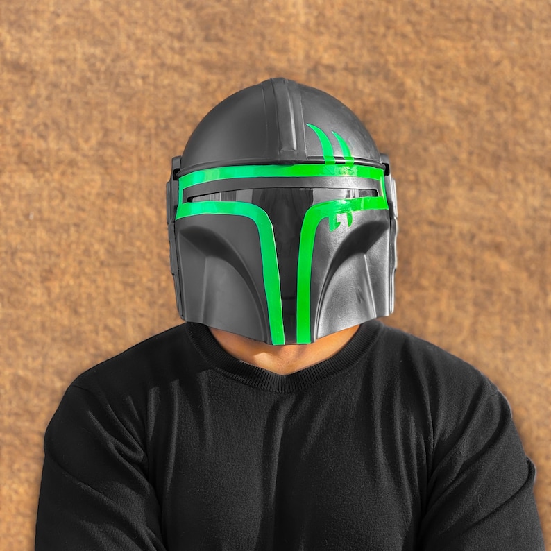 Replika av den gröna Mandalorian-hjälmen | Star Wars Cosplay-rekvisita | Din Djarins ikoniska hjälm | Mando-hjälmpresent till honom | Present för män | Heminredning bild 3