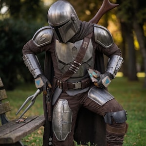 din djarin costume, mandalorian cosplay, beskar armor costume, star wars mandalorian, bounty hunter cosplay, full body armor, sci fi costume, halloween cosplay outfit, mando armor suit, mandalorian outfit, cosplay armor set, star wars cosplay, premium mandalorian costume