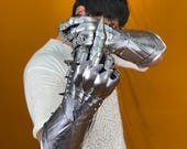 Nazgul-Inspired Etched Gauntlet Gloves | Medieval Cosplay Armor | Gothic Fantasy Costume | Perfect Halloween & LARP Gift