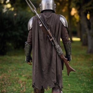 din djarin costume, mandalorian cosplay, beskar armor costume, star wars mandalorian, bounty hunter cosplay, full body armor, sci fi costume, halloween cosplay outfit, mando armor suit, mandalorian outfit, cosplay armor set, star wars cosplay, premium mandalorian costume