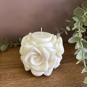 Rose Soy Wax Candle: Floral Bouquet Sculpture, Fragranced Candle Gift