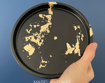 Handmade handpoured concrete tray round black foam back luxury cement jesmonite tray home decor