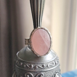 Vintage Egyptian Revival Pink Scarab Ring, West German Rose Quartz Glass Silver Hammered Adjustable Ring Size 7.5