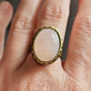 Vintage Egyptian Revival Pink Scarab Ring, West German Rose Quartz Glass Silver Hammered Adjustable Ring Size 7.5