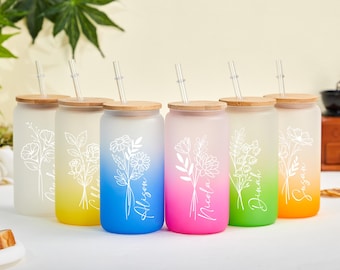 Vaso de café helado personalizado, vaso de 16 oz y 20 oz, vaso personalizado con flor de nacimiento, tapa y pajita, regalo para damas de honor, propuesta para damas de honor.