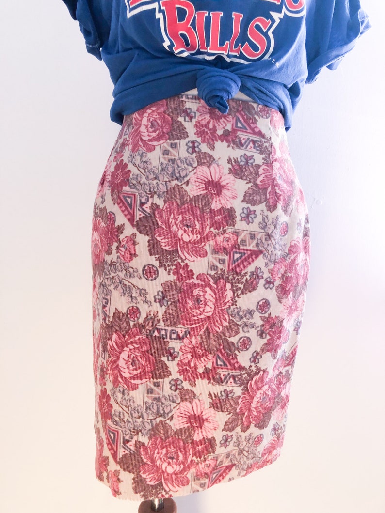 Vintage 90s Laura Ashley Pink Rose Corduroy Mini Skirt 2/4 image 2