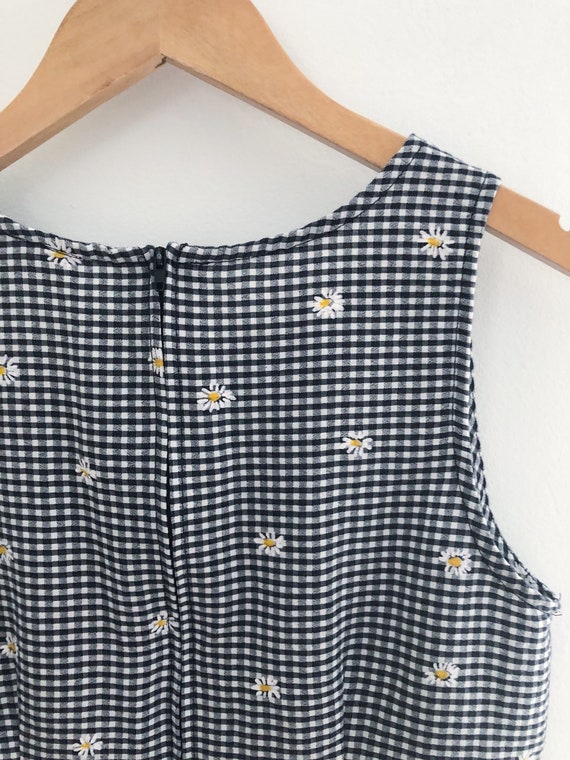 Vintage 90s Daisy Gingham Sleeveless Shift Dress … - image 10