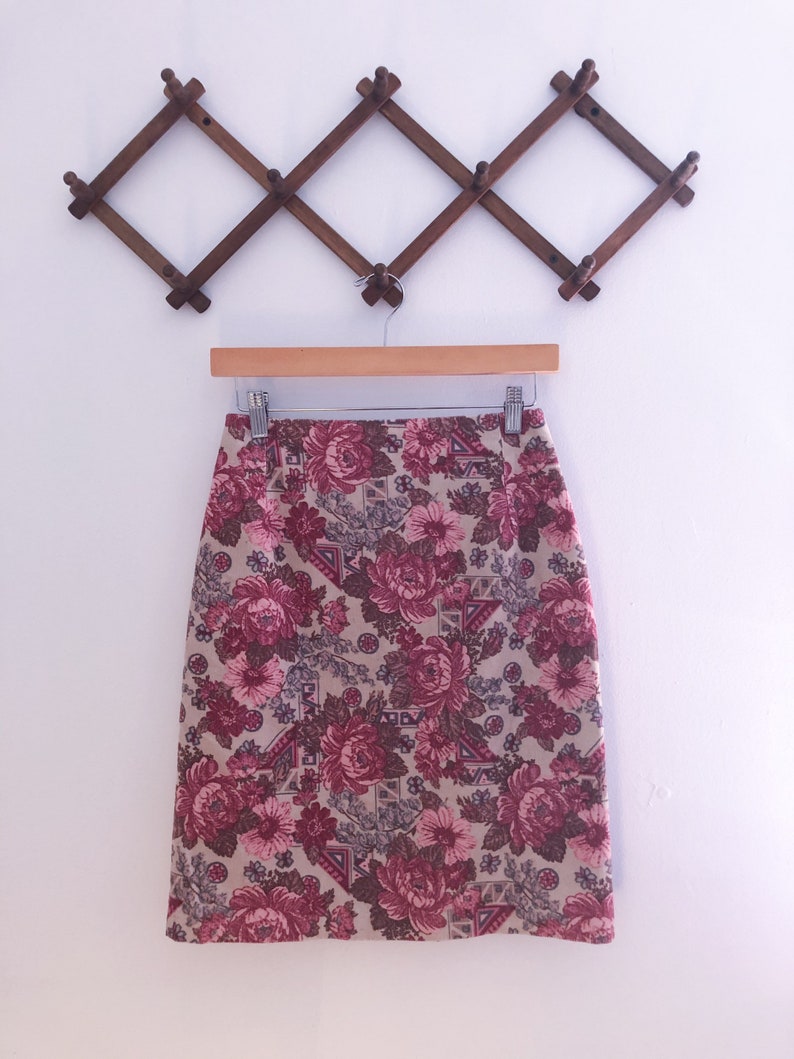 Vintage 90s Laura Ashley Pink Rose Corduroy Mini Skirt 2/4 image 3