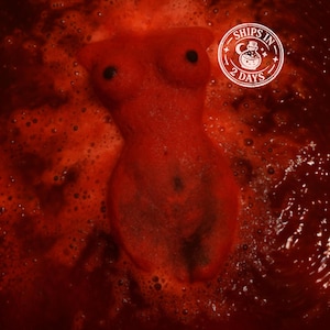 フレッシュスクイーズド バージンブラッド バスボム ブラックチェリーの香り