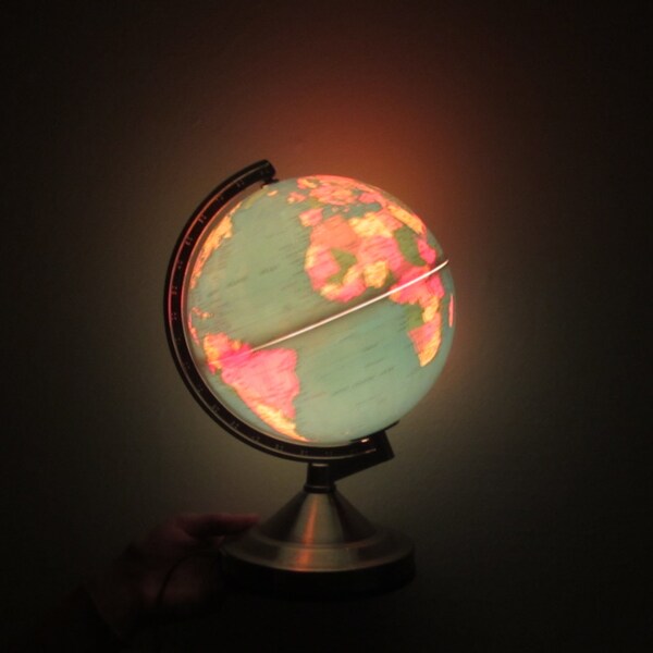 glow in the dark GLOBE . world map night light