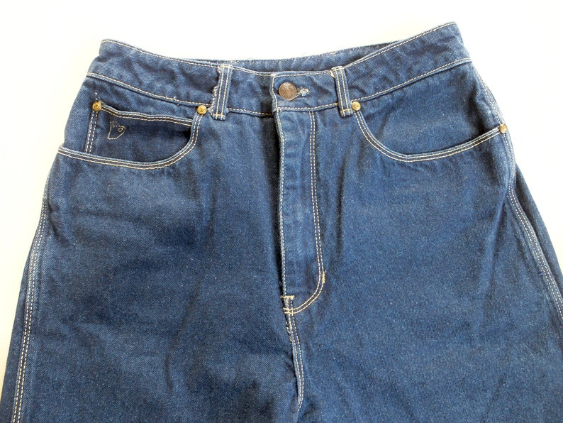 high waist Sasson jeans . dark blue denim . cropped bell bottoms . wide leg pant .medium .sale image 9