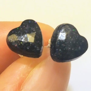 Black glittery gemstone shape heart stud earrings image 2