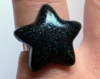 Black glitter star ring