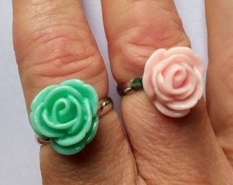 Pink and turquoise roses, set of two adjustable rings