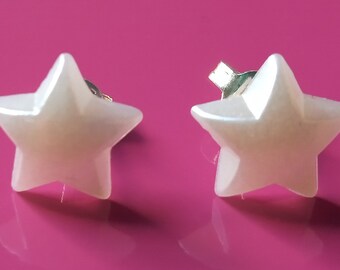 Pearl shimmer white stars stud earrings