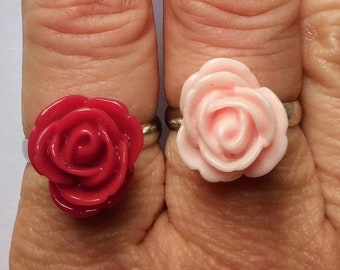 Red and pink roses, set of two adjustable rings