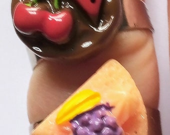 Fruit cakes adjustable rings