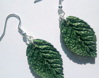 Small green leaf earrings