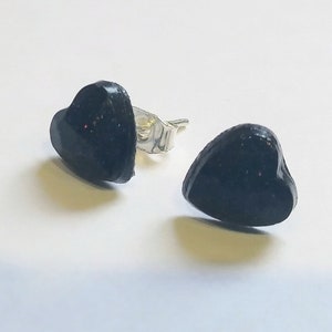 Black glittery gemstone shape heart stud earrings image 4