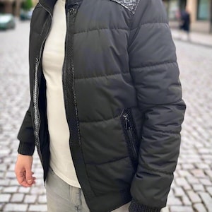 Men’s Black Bomber Jacket – Spring Fall Windproof with Genuine Snakeskin Details