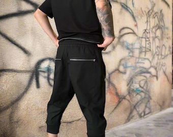 Men's Black Cotton Cargo Shorts: Urban Streetwear with Zipper Pockets
