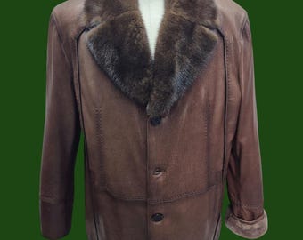 Handmade Shearling Coat: Men’s Lambskin Leather Jacket with Mink Collar
